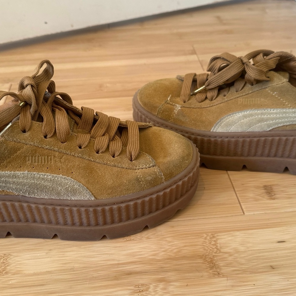 Puma Fenty Women's Tan and Cream Platform Sneakers. Size 7. - Picture 4 of 5